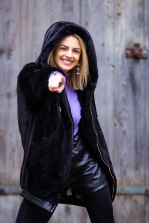People-Shooting, Sedcard-Foto von Elli 2023, Thielen Fotografie und Film