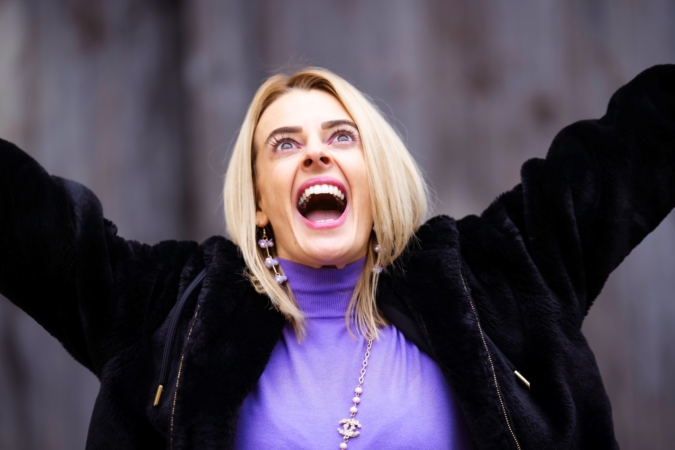 People-Shooting, Sedcard-Foto von Elli 2023, Thielen Fotografie und Film
