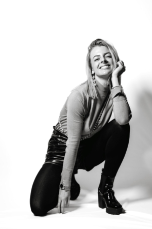 People-Shooting, Sedcard-Foto von Elli 2023, Thielen Fotografie und Film