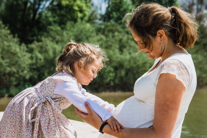 People-Shooting, Babybauchshooting, bald zu viert, Thielen Fotografie und Film