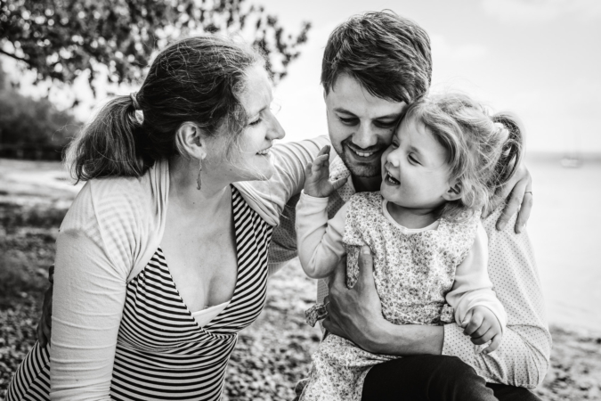 People-Shooting, Babybauchshooting, bald zu viert, Thielen Fotografie und Film