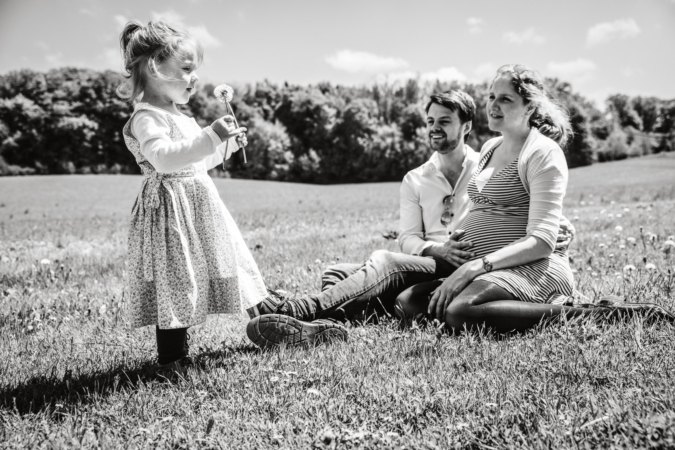 People-Shooting, Babybauchshooting, bald zu viert, Thielen Fotografie und Film
