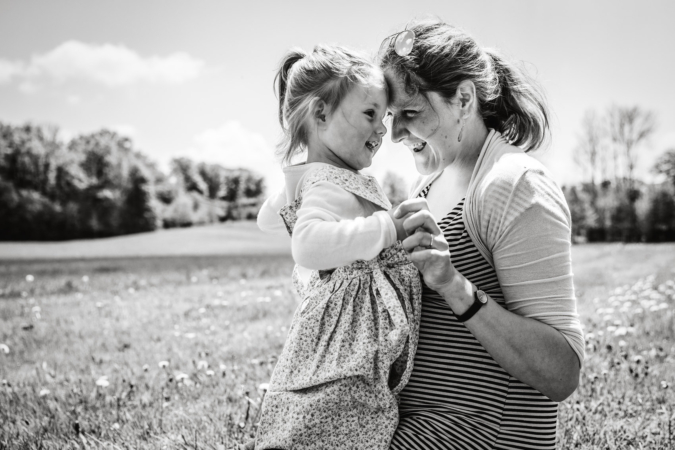 People-Shooting, Babybauchshooting, bald zu viert, Thielen Fotografie und Film