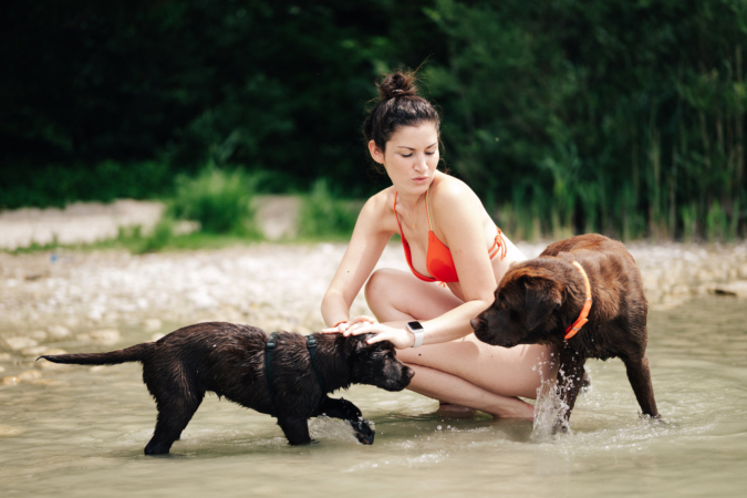 People-Shooting, Portraitfoto von junger Frau am sommerlichen Ammersee, Thielen Fotografie und Film