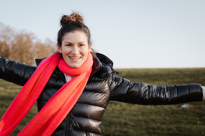 People-Shooting, Portraitshooting von junger Frau in der Natur, Thielen Fotografie und Film