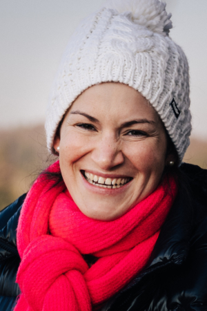 People-Shooting, Portraitshooting von junger Frau in der Natur, Thielen Fotografie und Film