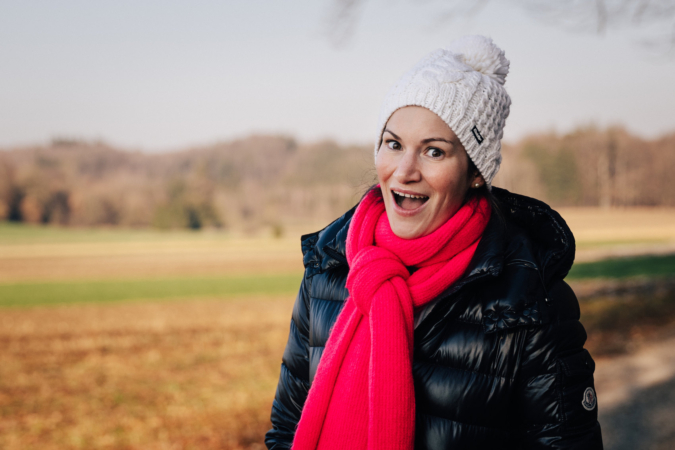 People-Shooting, Portraitshooting von junger Frau in der Natur, Thielen Fotografie und Film