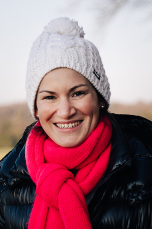 People-Shooting, Portraitshooting von junger Frau in der Natur, Thielen Fotografie und Film