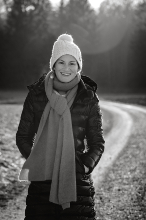 People-Shooting, Portraitshooting von junger Frau in der Natur, Thielen Fotografie und Film