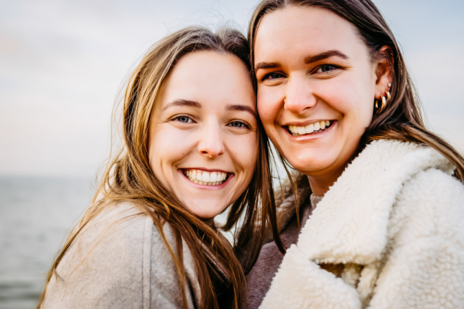 People-Shooting, Schwesternshooting im Winter am See, Thielen Fotografie und Film